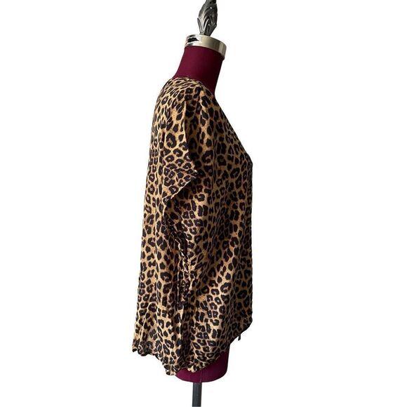 Torrid LEOPARD CHALLIS TIE FRONT MIDI DOLMAN TOP Size 2X - Picture 9 of 10